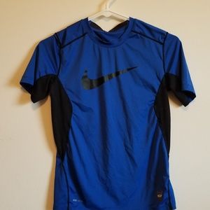 Boys Nike Pro Combat dri fit shirt size M